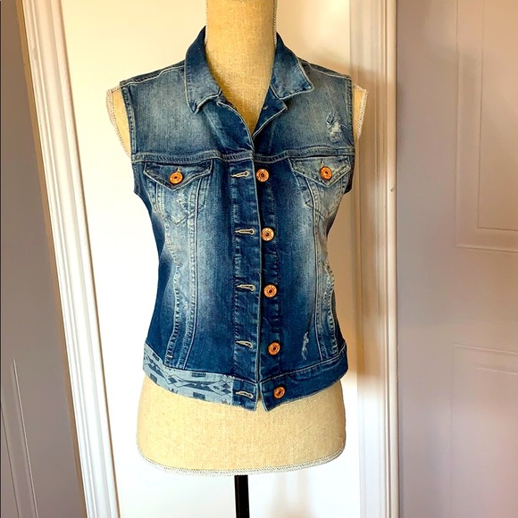 NWOT Mavi Jeans Small sleeveless faded jean jacket - Picture 2 of 9